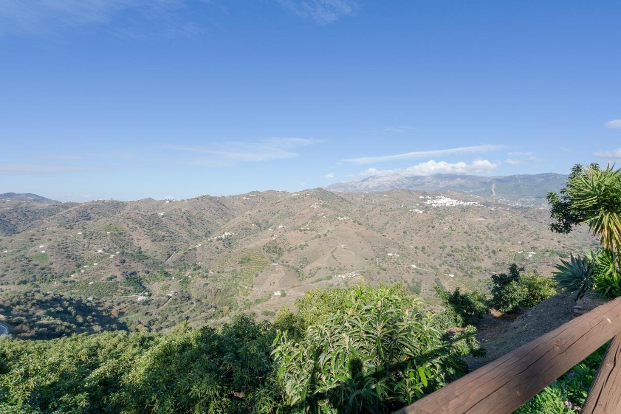 Cortijo La Rijana Villa Sayalonga Exterior photo