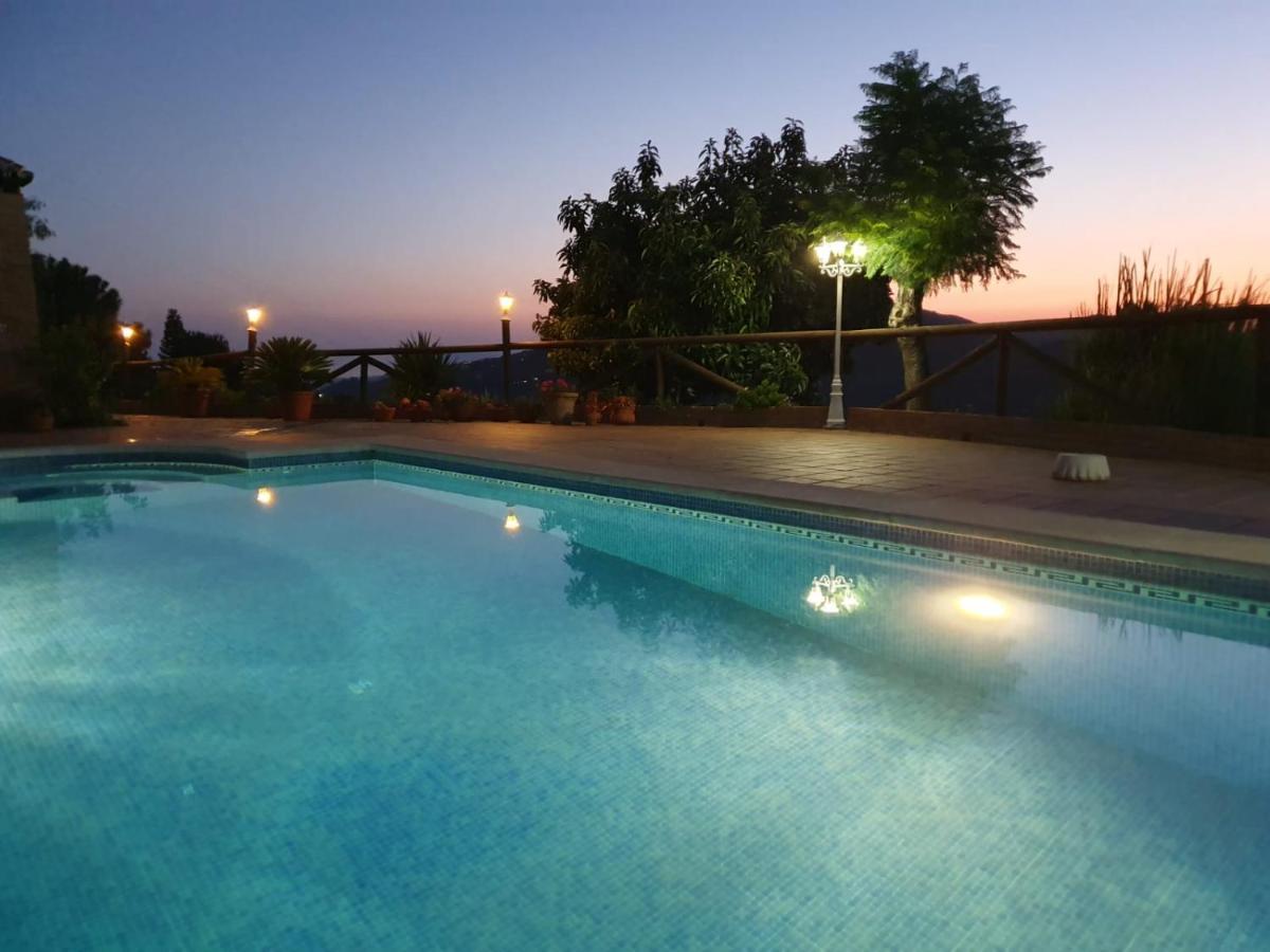 Cortijo La Rijana Villa Sayalonga Exterior photo